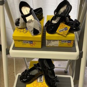 Smart Fit Black Patent Leather Girls Shoes